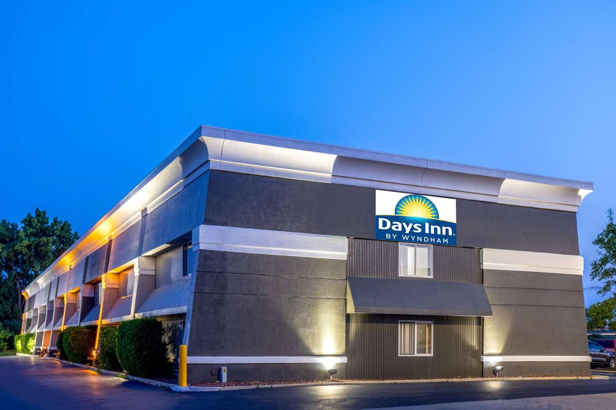 Days Inn By Wyndham Pleasant Prairie Kenosha Exterior photo
